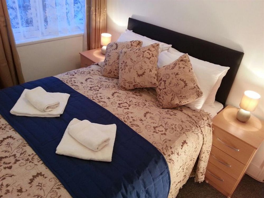 Metro House Star Accommodation Лондон Екстериор снимка
