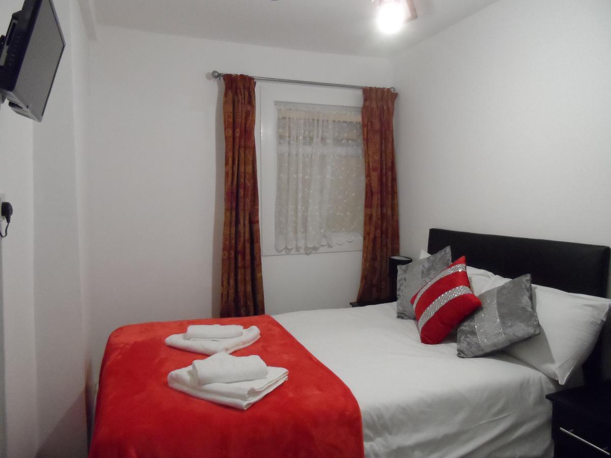 Metro House Star Accommodation Лондон Екстериор снимка