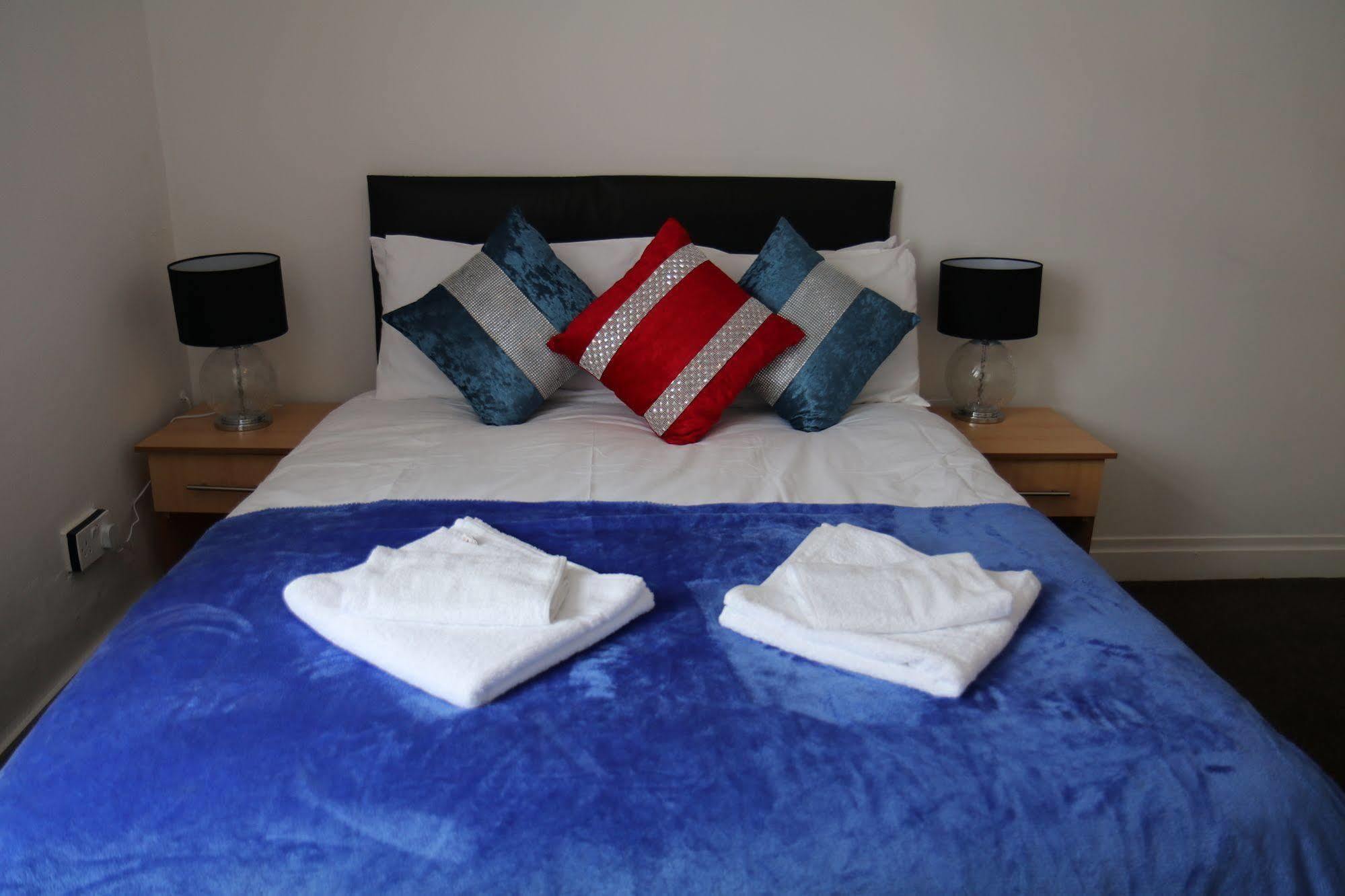Metro House Star Accommodation Лондон Екстериор снимка